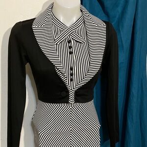 VFemage fitted tuxedo dress with stripes Small body hugging stretch